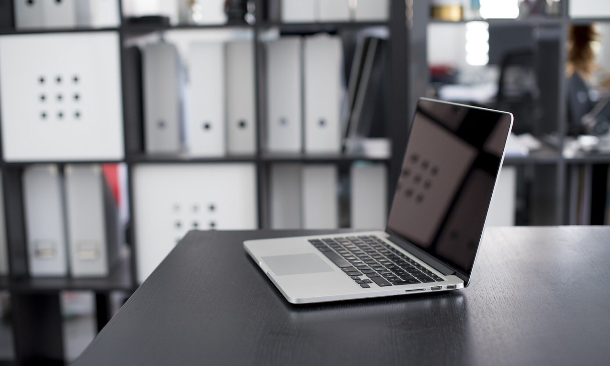 laptop, apple, computer-1846277.jpg